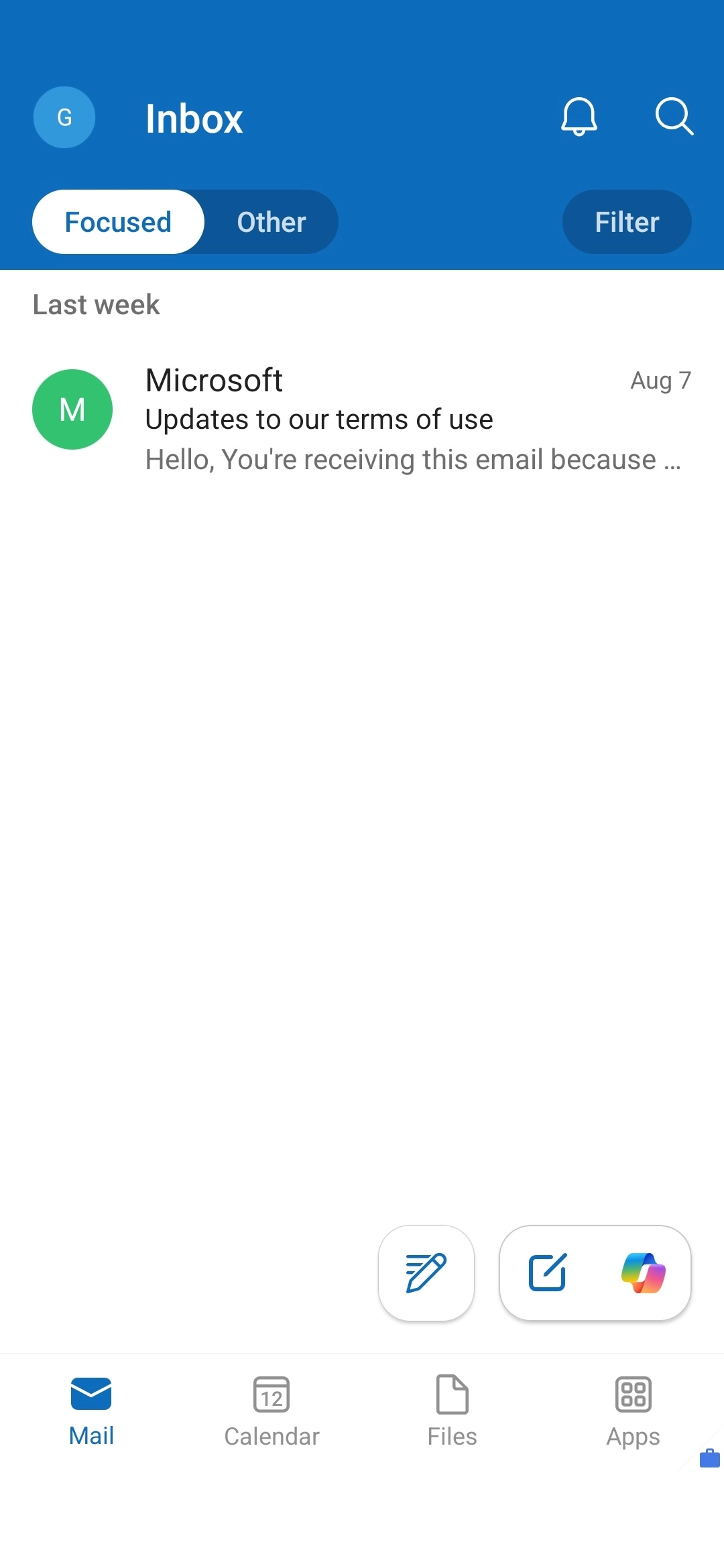 Copilot Chat overlay in Outlook Mobile (Android) - Seamless access to Copilot via the bottom navigation bar to ask questions about on-screen content